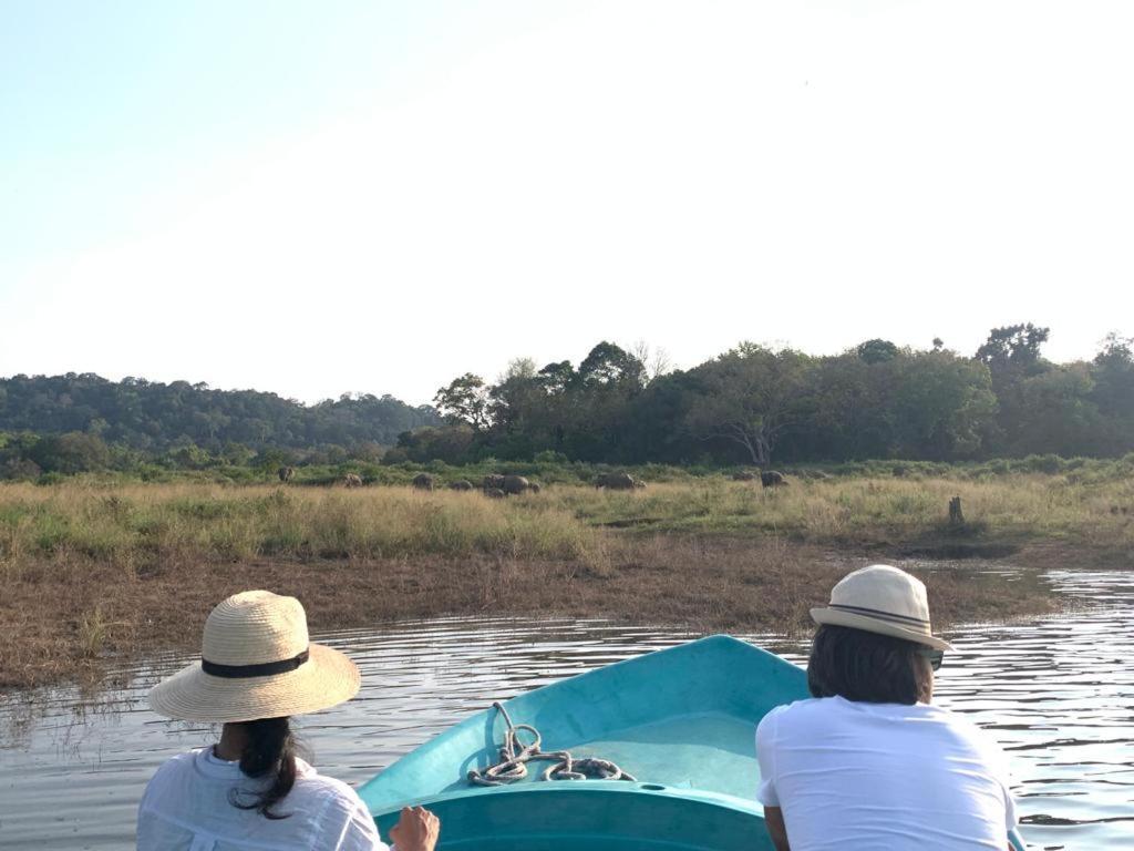 Gal Oya Lake View Inginiyagala Polwatta Luaran gambar
